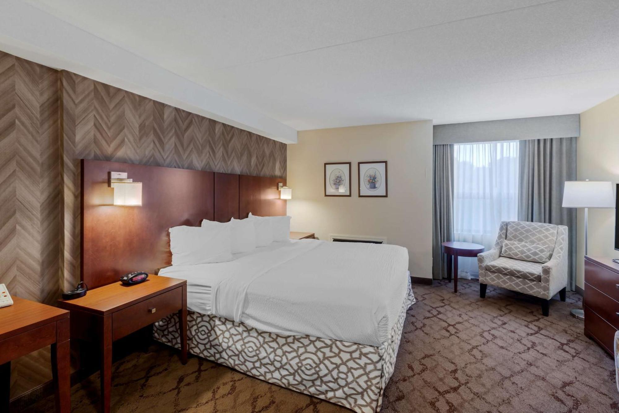 Best Western Plus Otonabee Inn Peterborough Bagian luar foto